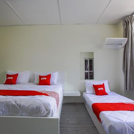 Oyo 822 Zande Motel Kuala Selangor Zewnętrze zdjęcie