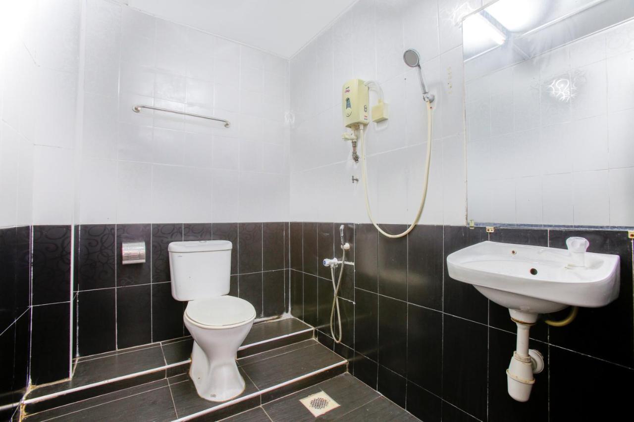 Oyo 822 Zande Motel Kuala Selangor Zewnętrze zdjęcie